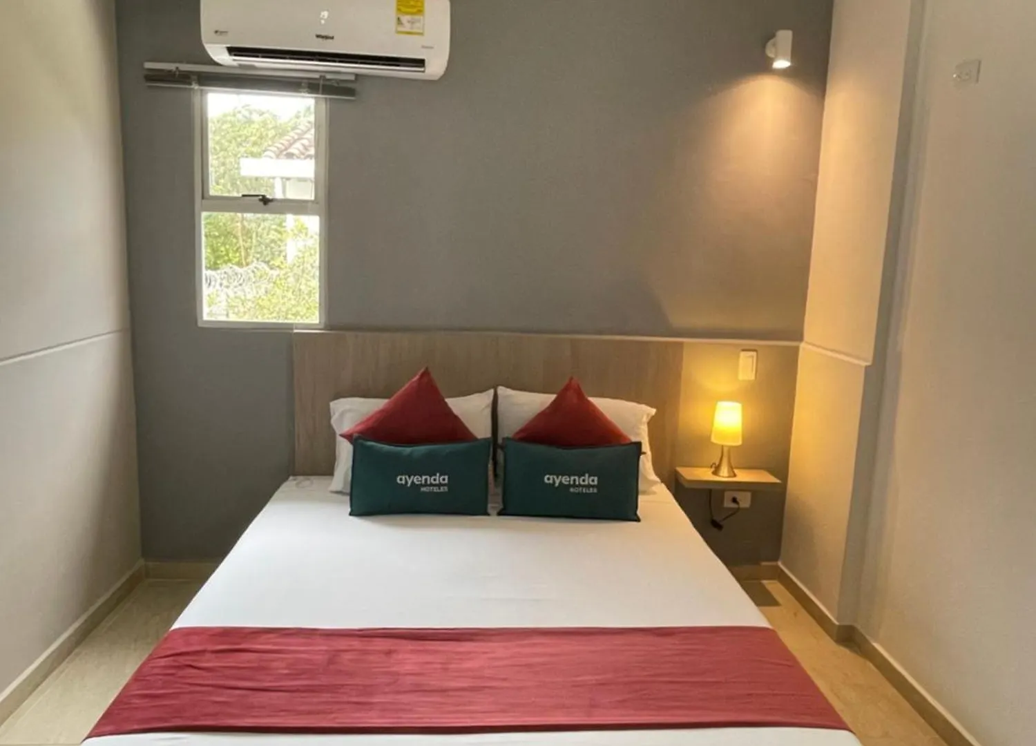 Guest house Hotel 12 Nights Medellin Colombia