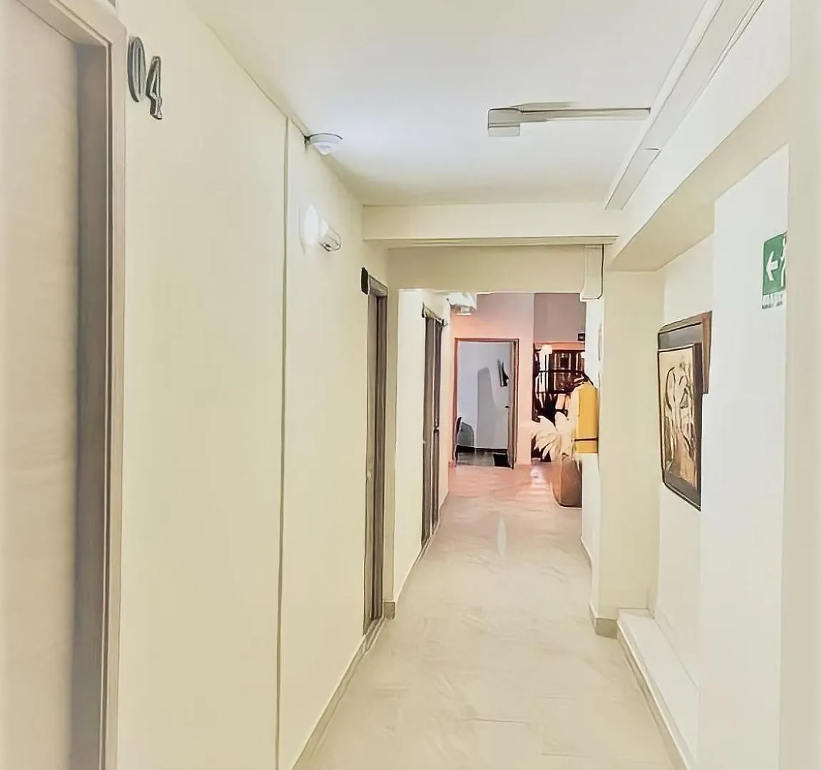 Hotel 12 Nights 麦德林