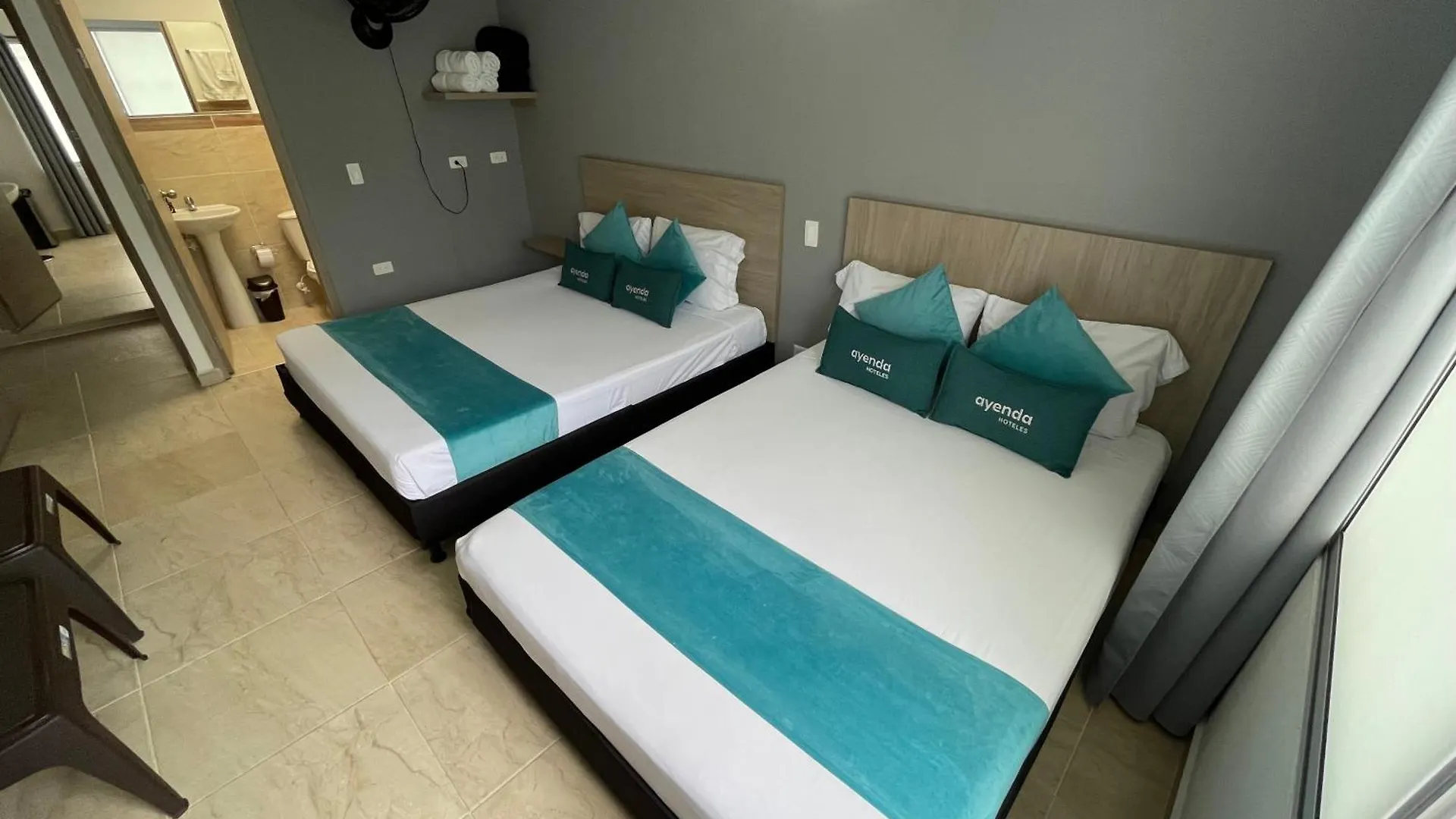 Hotel 12 Nights 麦德林 哥伦比亚