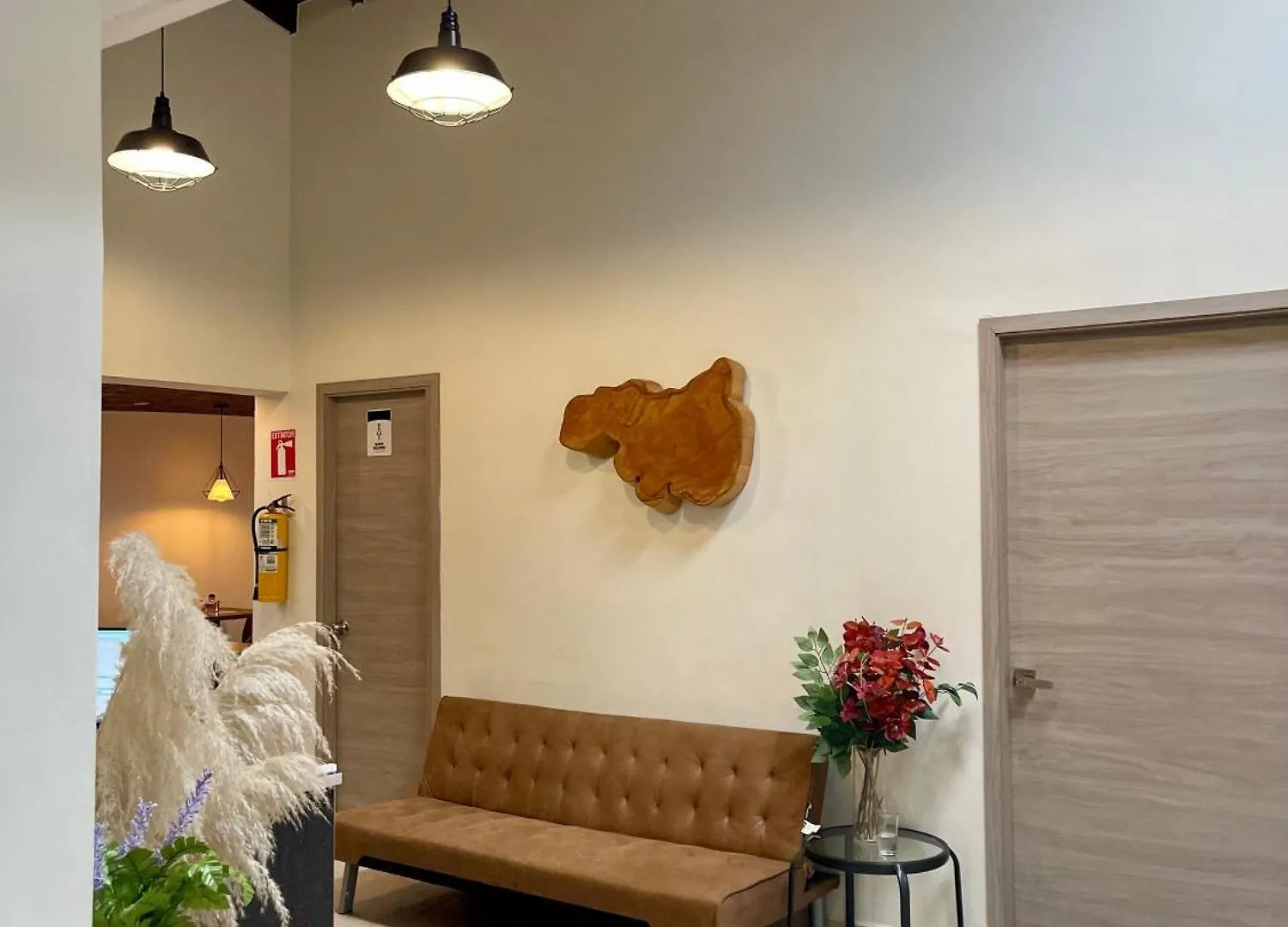 Hotel 12 Nights 麦德林